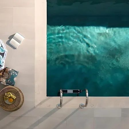 Thallo Vilă Paradisos